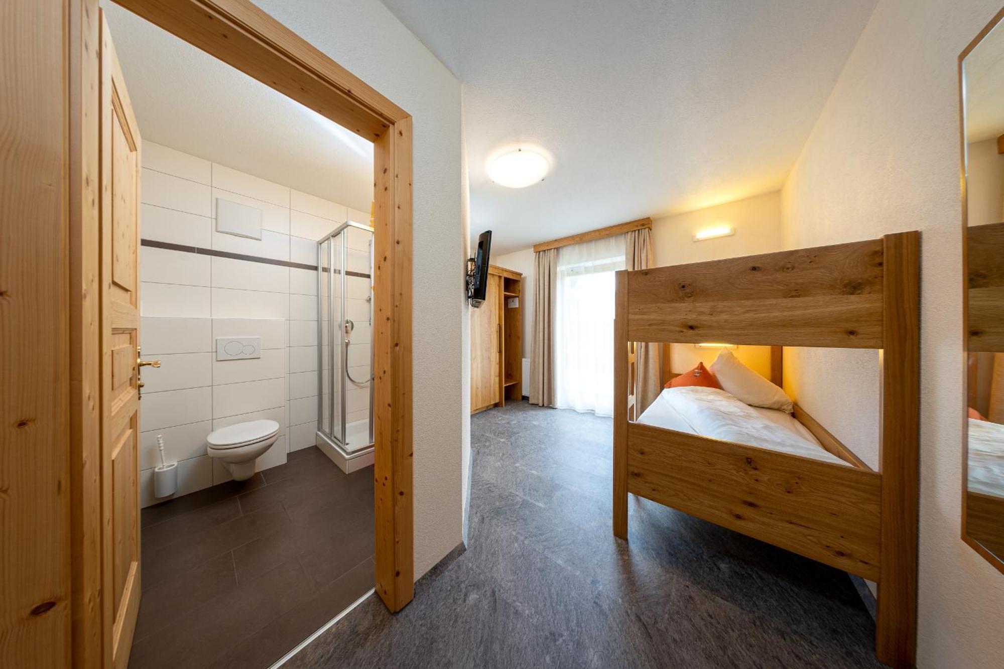 Appartements Am Burgsee Ladis Exterior photo