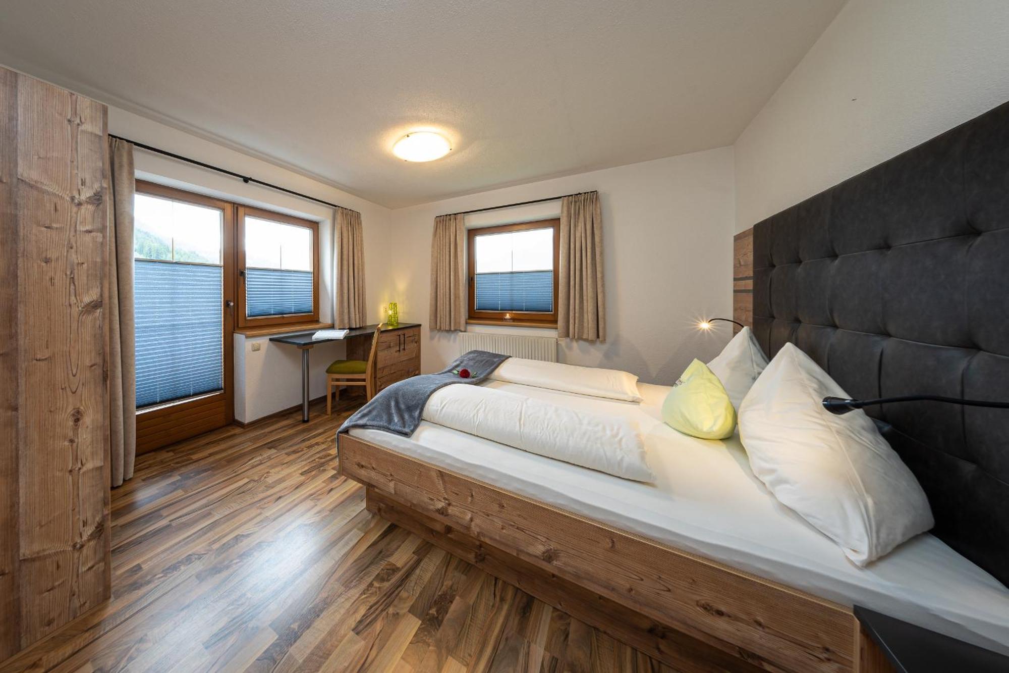 Appartements Am Burgsee Ladis Exterior photo