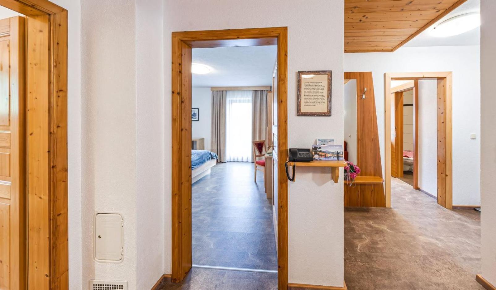Appartements Am Burgsee Ladis Exterior photo